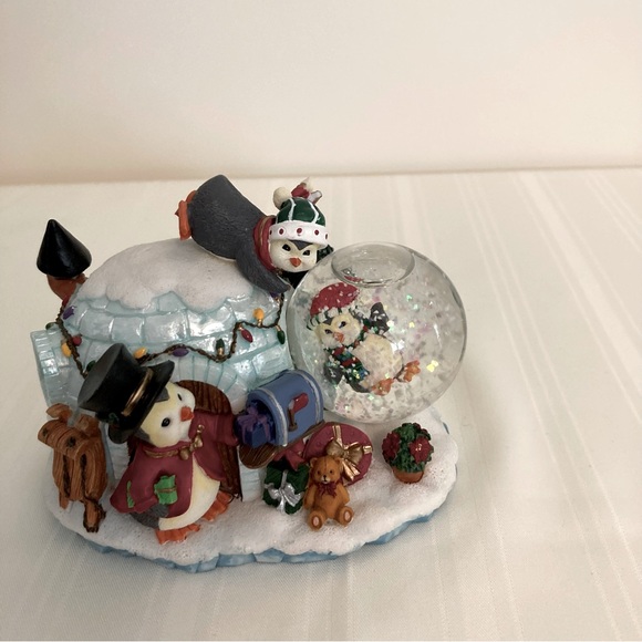 Mini Snow Globe Cute Penguins by an Igloo w/a Small Penguin In A Snow Globe - Picture 6 of 7